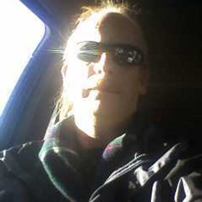 Profile Picture of Bert Downing (@darndogs2) on Twitter
