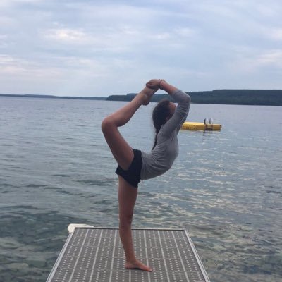 Profile Picture of Abbey Warnica (@abbeywarnicaaa) on Twitter