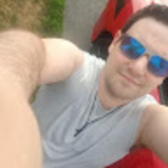 Profile Picture of Chad Snavely (@chadsnavely) on Poshmark