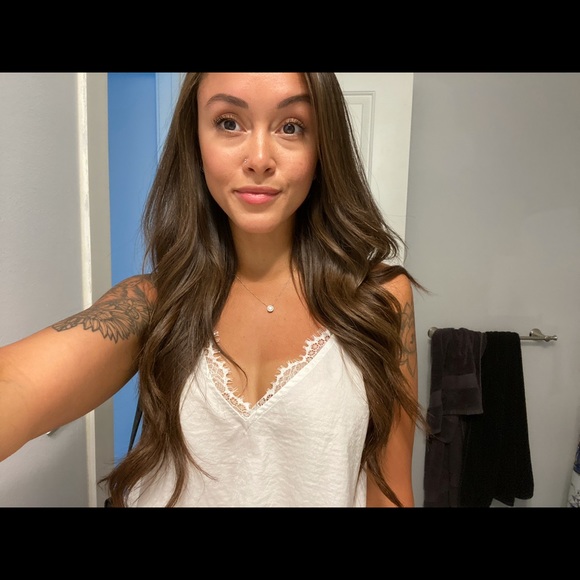 Profile Picture of Brianna Bernier (@bribernier) on Poshmark