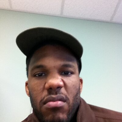 Profile Picture of Aaron Glasgow (@AsholeByNture30) on Twitter