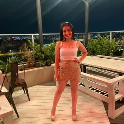 Profile Picture of Vanessa Arami  ✨ (@vanessacandia_) on Twitter