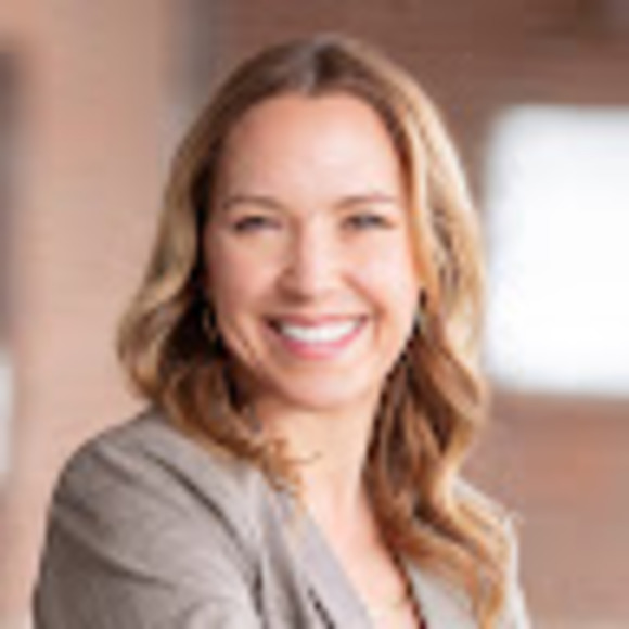 Profile Picture of Jackie Fallenstein (@j_fallenstein) on Poshmark