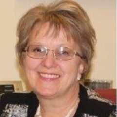 Profile Picture of Diane Douglas (@_DianeDouglas) on Twitter