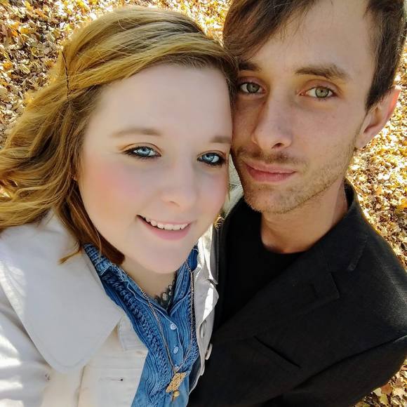 Profile Picture of Jessica Riedinger (@jnriedinger) on Poshmark