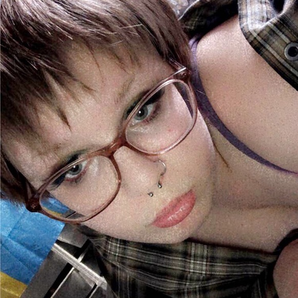 Profile Picture of Alexandra Pickhardt (@tuhnuh) on Poshmark