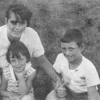 Profile Picture of Alice's Kids (@alicewillhelp) on Twitter