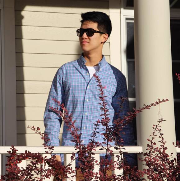 Profile Picture of Nicholas Wei (@nickja00) on Poshmark
