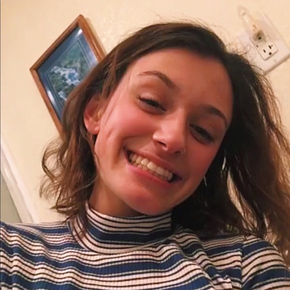 Profile Picture of Michaela Maccracken (@michaela_mac) on Poshmark