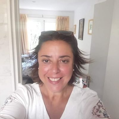 Profile Picture of Andrea Córdova (@AndreaCLawson) on Twitter