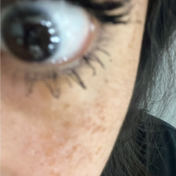 Profile Picture of Amanda Abrego (@aeabrego1207) on Poshmark