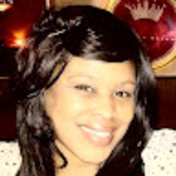 Profile Picture of Lakeisha m. Gandy (@lakeishamgandy) on Poshmark