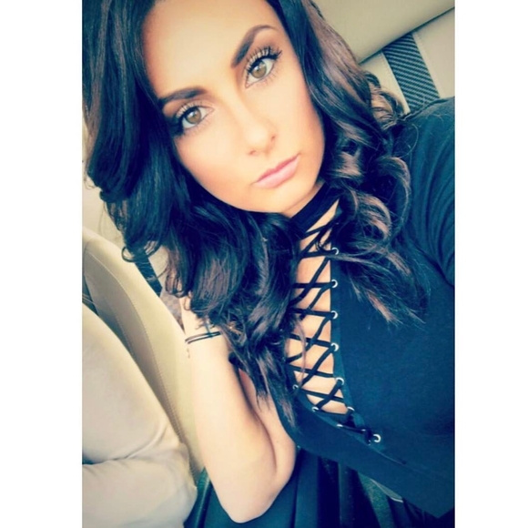Profile Picture of Michelle Mascetta (@babieelxlmichh) on Poshmark