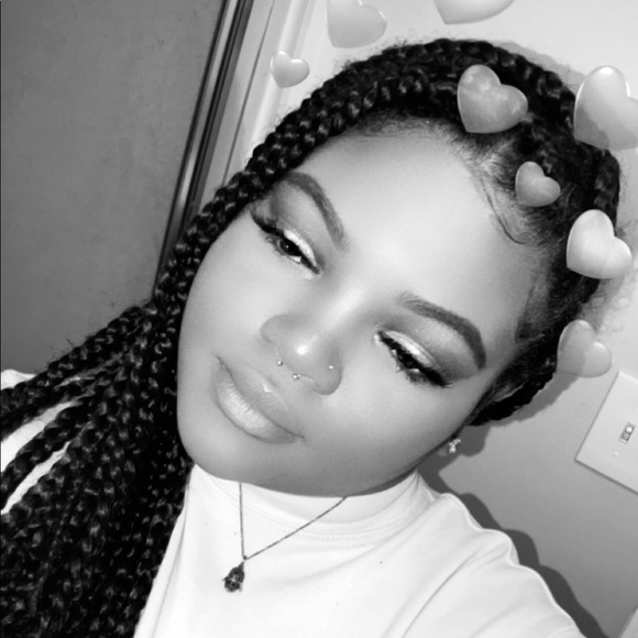 Profile Picture of Tamar Swails (@tamar602) on Poshmark