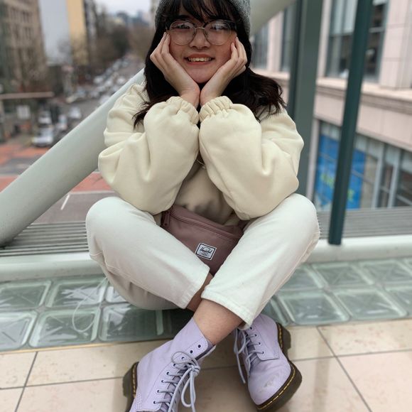 Profile Picture of Joyce Liu (@atjoyce) on Poshmark