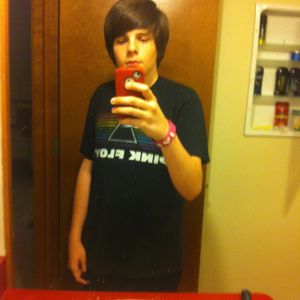 Profile Picture of Jordan Roell (@foshizy98) on Myspace