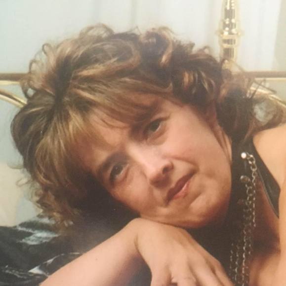 Lynn Cressey - Poshmark Profile Picture of Lynn Cressey (@lynnsclippercut) on Poshmark