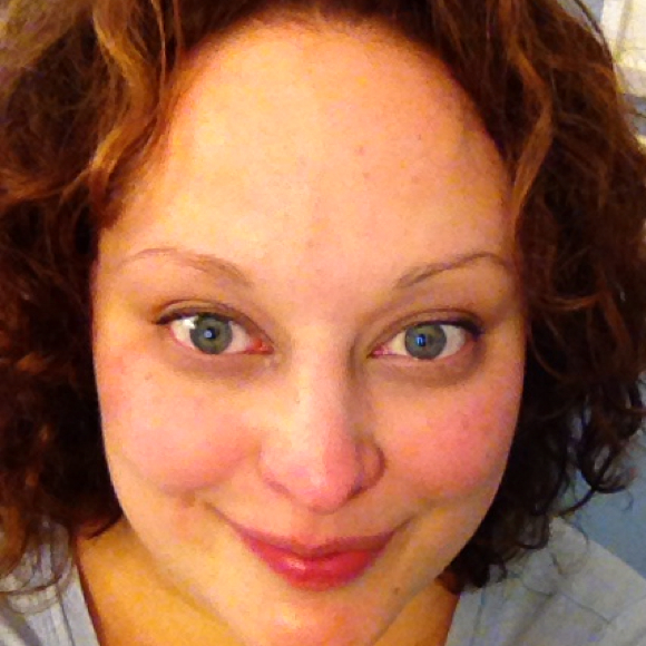 Profile Picture of Jamie Halpainy (@fitzpaja) on Poshmark