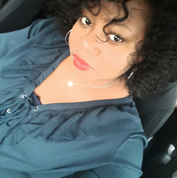 Shantwania Chaney - Poshmark Profile Picture of Shantwania Chaney (@sachaney) on Poshmark