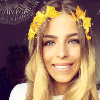 Profile Picture of JULIA BONI (@Julia__Boni) on Twitter