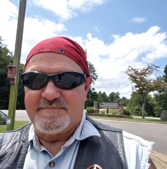 Profile Picture of Bill Bates (@bbates6463) on Poshmark