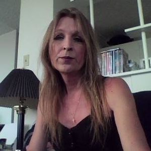 Profile Picture of Sabrina Dow (@fallenanjlsabrina) on Myspace