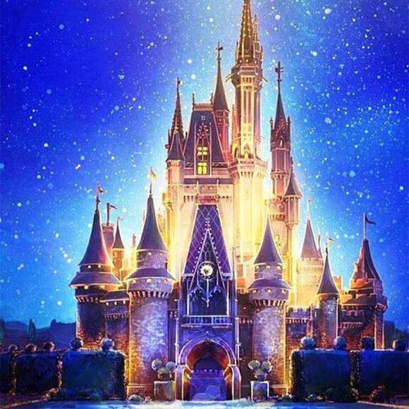 Profile Picture of Ava Hoerter (@avahoerter) on Poshmark