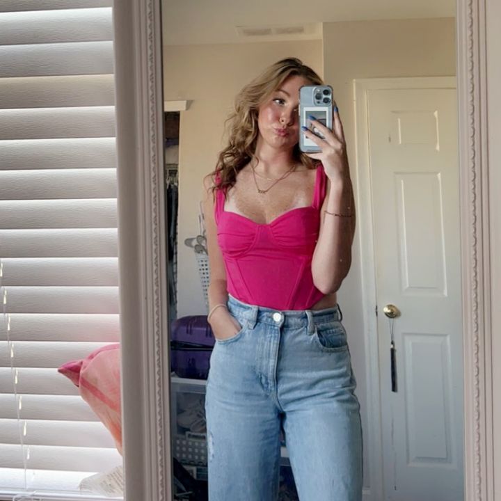 Profile Picture of lex♡ (@alexa.burkhardt) on Tiktok