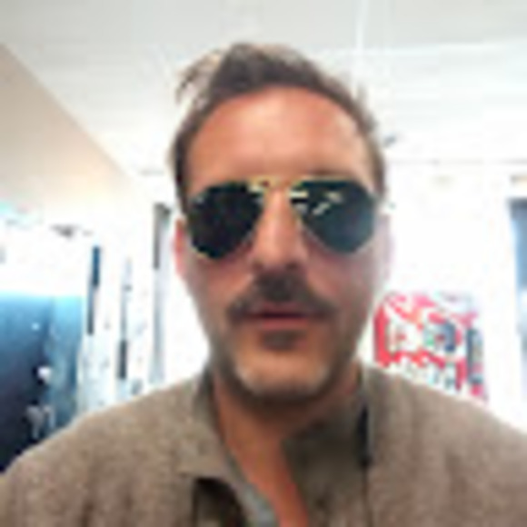 Profile Picture of Andrew Gunn (@agunn7848) on Poshmark