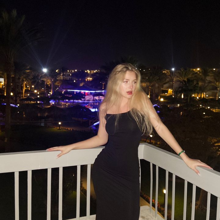 Profile Picture of lizzarsss (@lizaaarass) on Tiktok