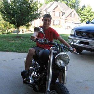 Profile Picture of Alex Abbott (@alexsk8ter4life) on Myspace