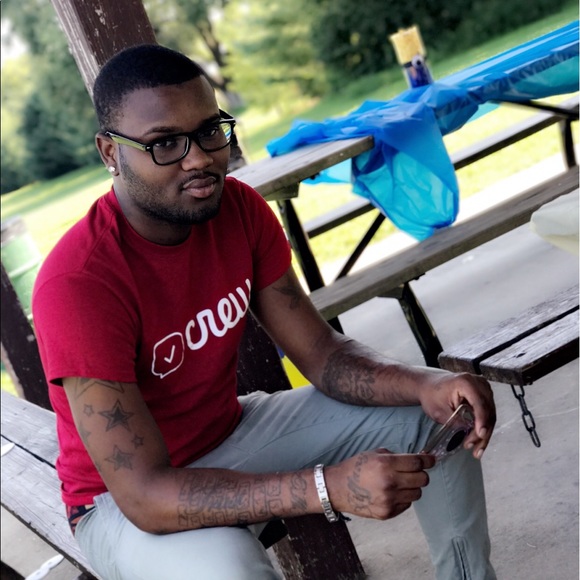 Profile Picture of Monte Taylor (@tae0901) on Poshmark