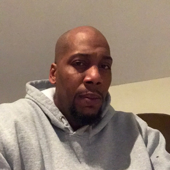 Profile Picture of Richard Harrison (@richiedan02) on Poshmark