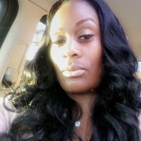 Profile Picture of Tanya Nina simone (@panamabeauty8) on Poshmark
