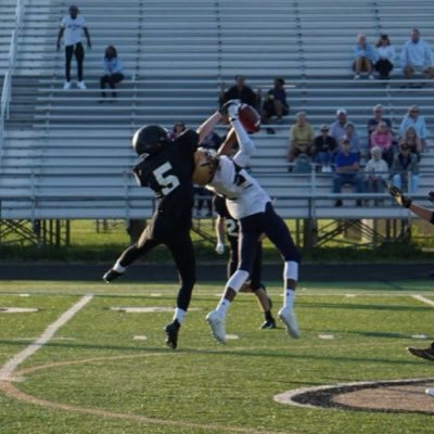 Profile Picture of Griffin Roberts (@GriffinR0berts5) on Twitter