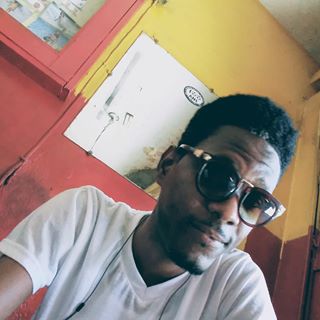 Profile Picture of JeeZoe Dalce (Jeezoe) (@dalce.jimmyzoe) on Facebook