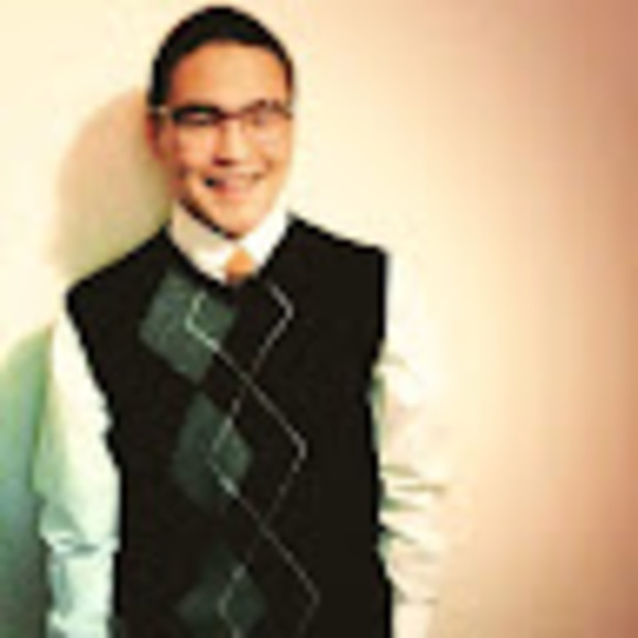 Profile Picture of Steven Jacob (@stevenjacob376) on Poshmark
