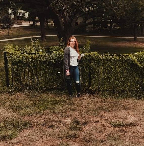 Profile Picture of Samantha Samantha (@samanthasama638) on Poshmark