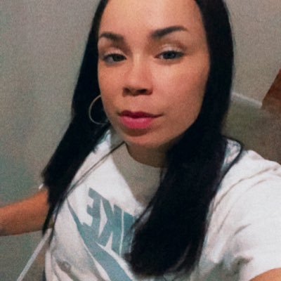 Profile Picture of 𝔐𝔞𝔯𝔦𝔢𝔩 𝔏𝔲𝔤𝔬 (@marielmartinaa) on Twitter