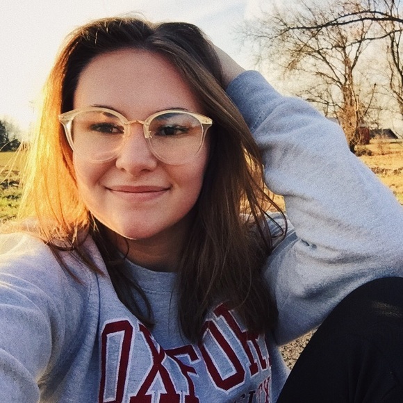 Profile Picture of Hannah Freeland (@hannahfreeland) on Poshmark