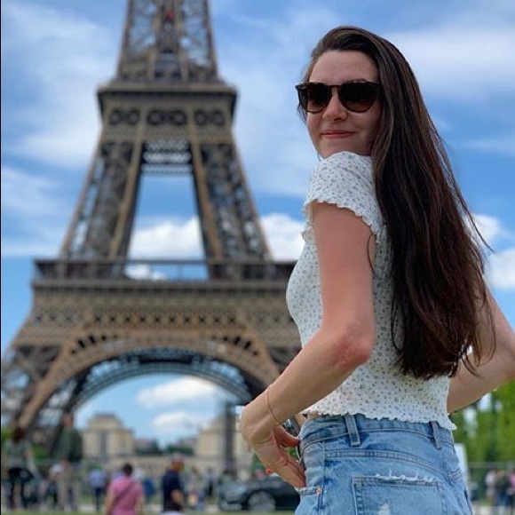 Profile Picture of Sophia Maloff (@sophloff) on Poshmark