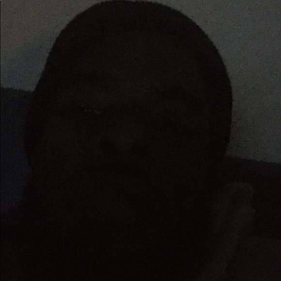 Profile Picture of Edward Moore (@edward198852) on Poshmark