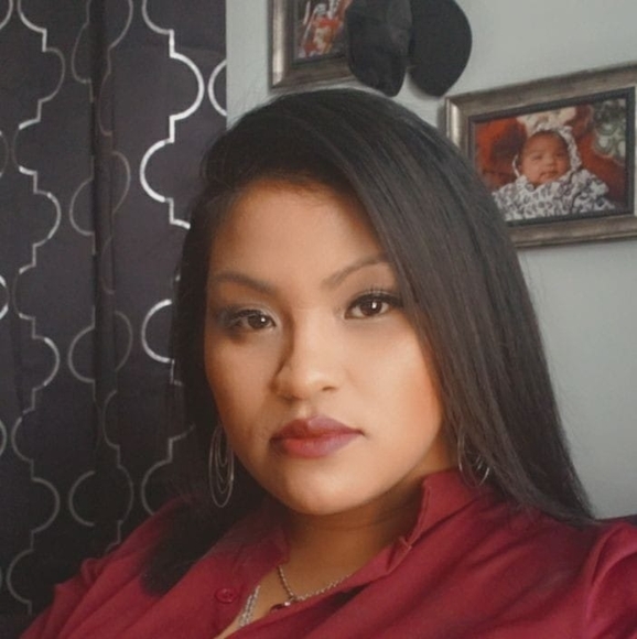 Profile Picture of Lizette Ramirez (@lizettermz09) on Poshmark