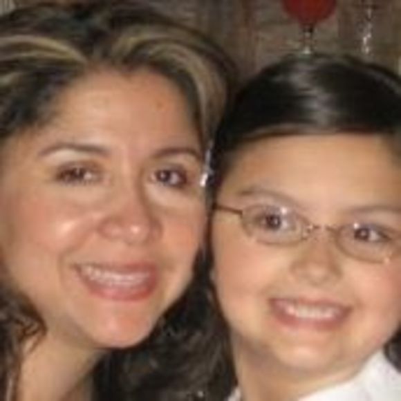 Profile Picture of Alexandria Rowin (@alexrowin) on Poshmark