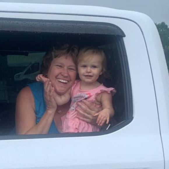 Teresa Ruppard stines - Poshmark Profile Picture of Teresa Ruppard stines (@wildcatmom44) on Poshmark