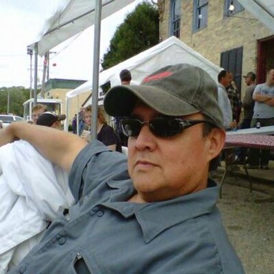 Profile Picture of Frank Velasquez (@skidrhoe) on Twitter
