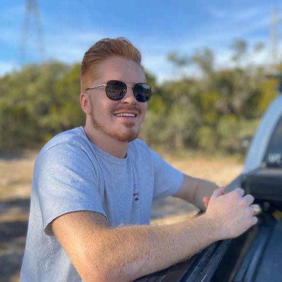 Profile Picture of Nathan Day (@nathanday61) on Poshmark