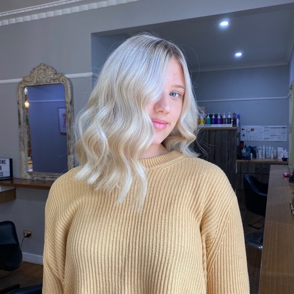 Emily Mclure - Poshmark Profile Picture of Emily Mclure (@etmclure) on Poshmark