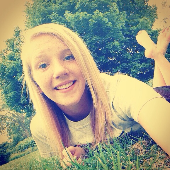 Profile Picture of Marleah Resman (@marleah122) on Poshmark