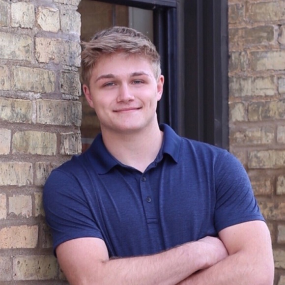 Profile Picture of Luke Potter (@lukedp20) on Poshmark